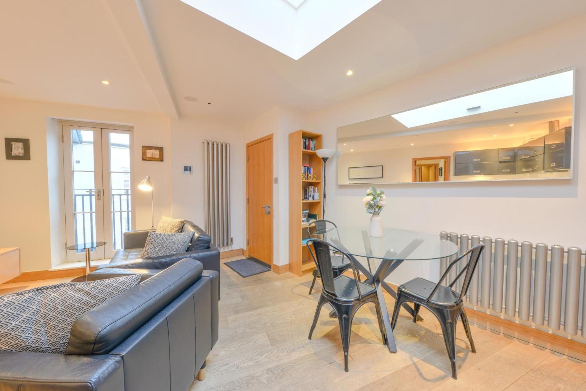 Central Two Bedroom Apartments St Albans By Central Stays Short Lets & Serviced Accommodation With Free Parking Oda fotoğraf