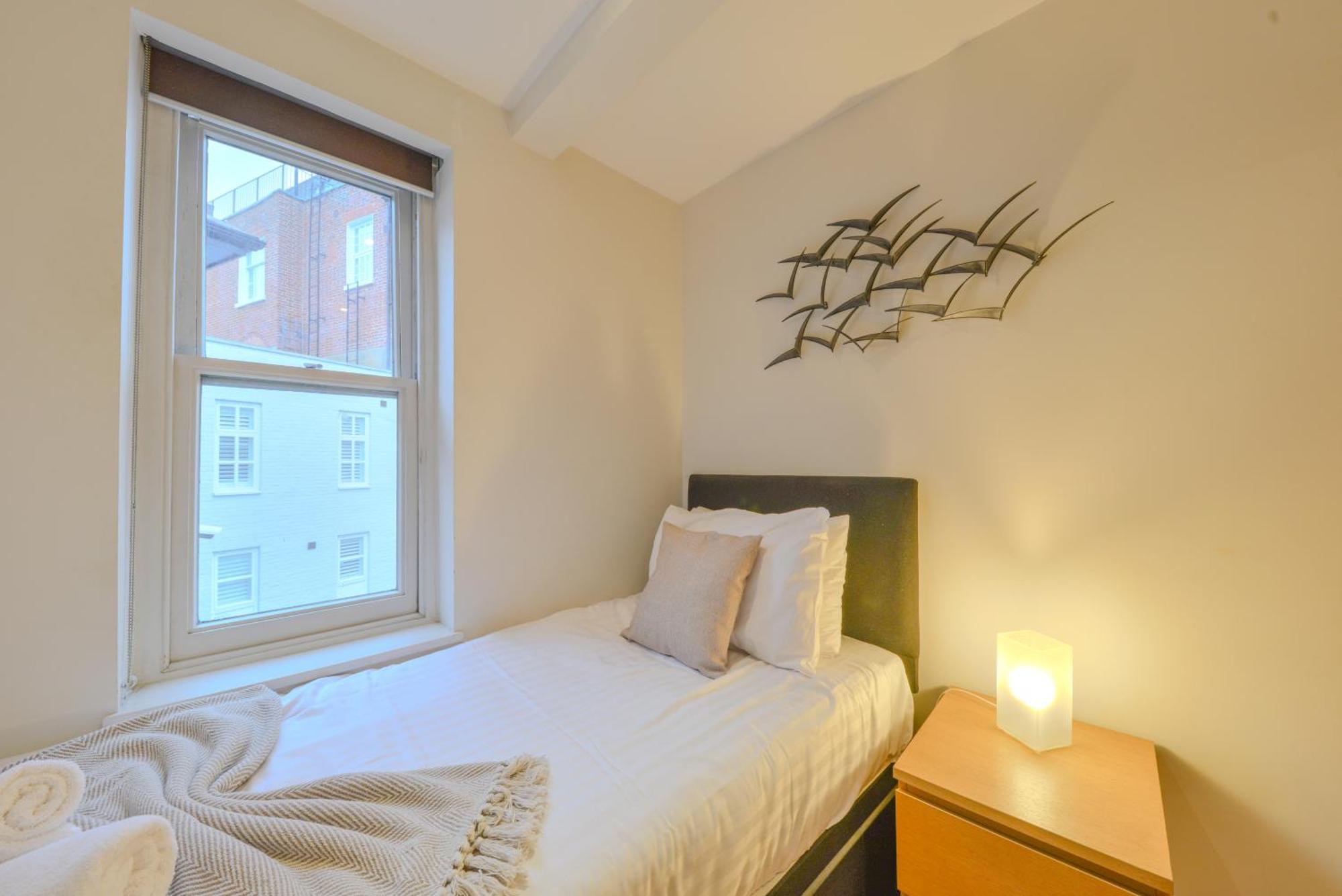 Central Two Bedroom Apartments St Albans By Central Stays Short Lets & Serviced Accommodation With Free Parking Oda fotoğraf
