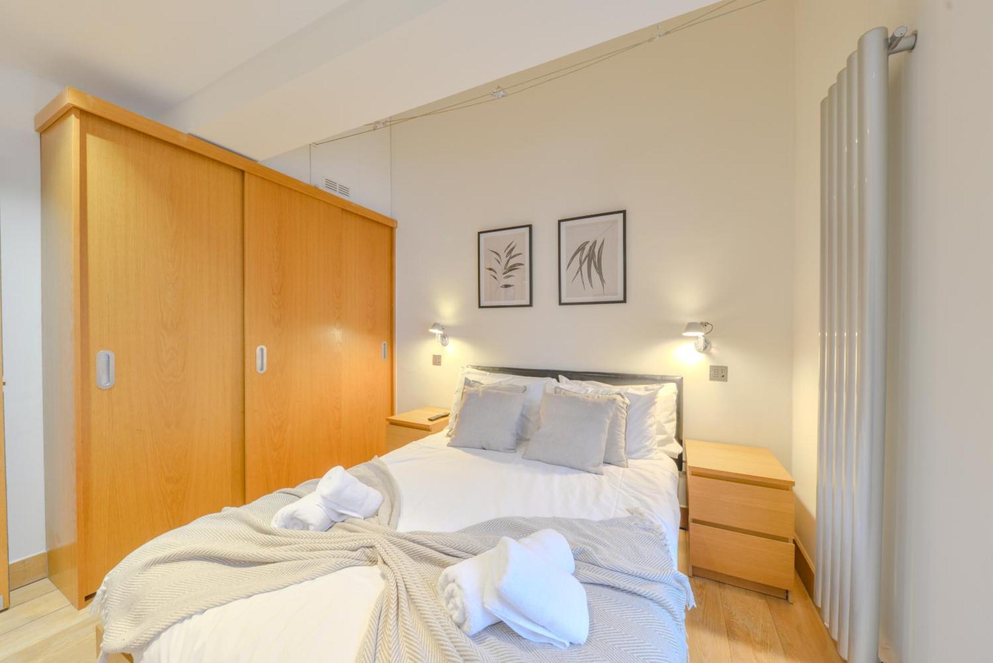 Central Two Bedroom Apartments St Albans By Central Stays Short Lets & Serviced Accommodation With Free Parking Oda fotoğraf